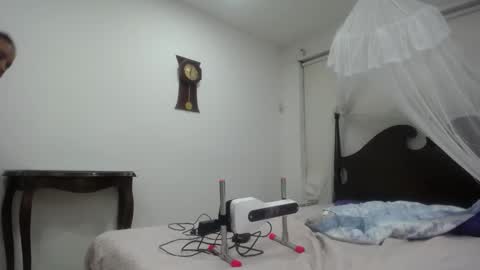 Snapshot of _miaaleon chatting on March 12, 2025, 10:39 pm Mia online show from March 12, 2025, 10:39 pm