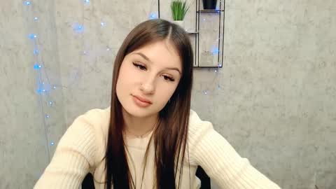 Mia online show from February 18, 2025, 5:10 pm