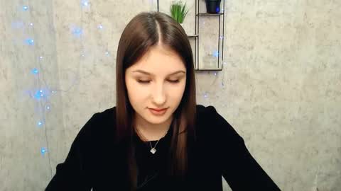 Mia online show from February 22, 2025, 2:52 pm