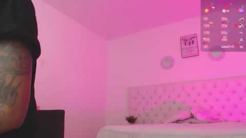 Paula online show from October 24, 2025, 11:28 am