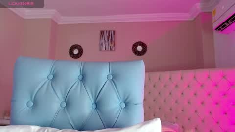 Paula online show from April 19, 2026, 11:20 am