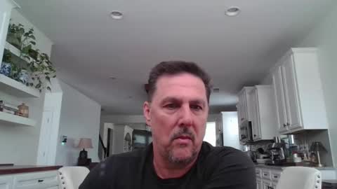 Snapshot of _mike_likes chatting on April 25, 2026, 8:50 pm Mike online show from April 25, 2026, 8:50 pm