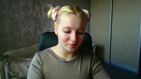 Melanie online show from March 16, 2026, 12:09 pm