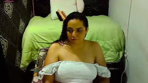_milf_naughty online show from April 17, 2026, 5:10 am