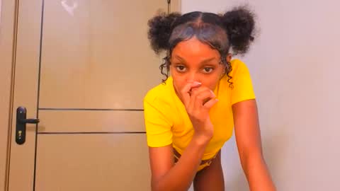 Mimi online show from April 14, 2026, 2:56 pm