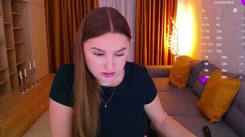 Mia online show from January 5, 2026, 5:27 pm