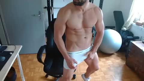 BENJI online show from May 6, 2026, 2:44 pm