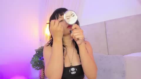 _misty_bl0od online show from July 17, 2026, 3:24 am
