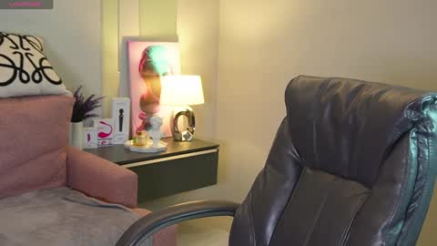  MIURA  online show from January 14, 2025, 7:27 am