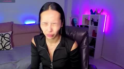  MIURA  online show from October 12, 2025, 11:37 pm