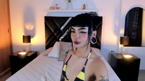 mizuki  online show from April 28, 2026, 2:55 pm