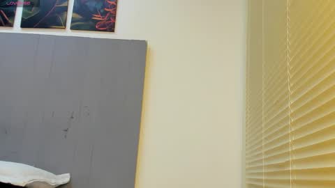 _molly_rosse_ online show from October 29, 2025, 11:45 am