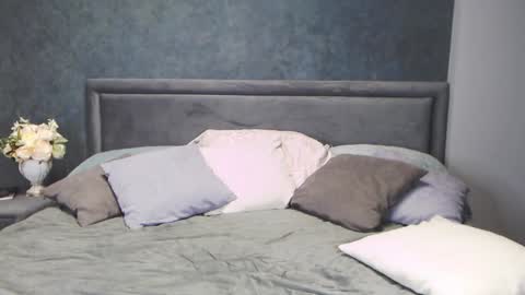 Snapshot of _monica__bellucci_ chatting on January 24, 2025, 2:30 pm Alice online show from January 24, 2025, 2:30 pm