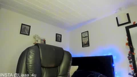     liaaa 4u online show from December 14, 2024, 12:33 am