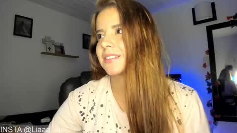     liaaa 4u online show from February 6, 2025, 2:11 am