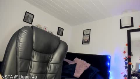     liaaa 4u online show from February 12, 2025, 1:30 am