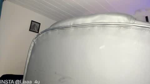     liaaa 4u online show from February 19, 2025, 12:25 am