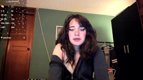 Snapshot of _moon_cake_ chatting on February 27, 2025, 8:28 am Next stream 950 pm Colombia time xd online show from February 27, 2025, 8:28 am