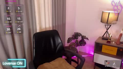 MORGAN KEEP ON FOLLOWING online show from January 2, 2025, 7:18 pm