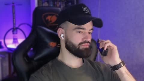 Ask me online show from December 5, 2024, 5:17 pm