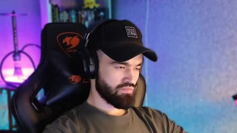 Ask me online show from December 7, 2024, 1:25 am