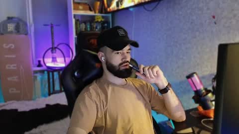 Ask me online show from December 7, 2024, 10:28 pm