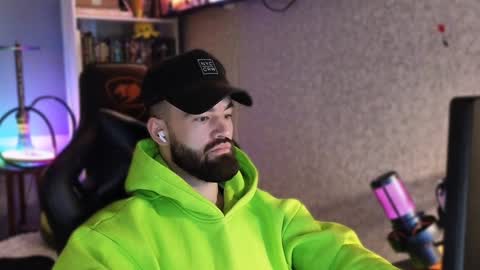 Ask me online show from December 8, 2024, 1:25 pm