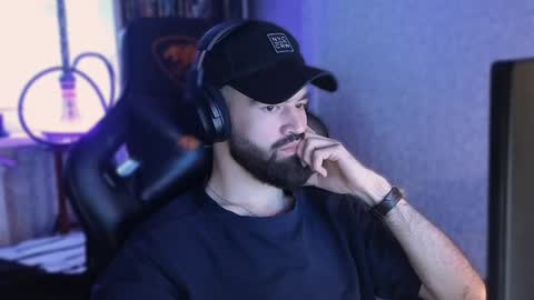 Ask me online show from January 4, 2025, 12:05 pm