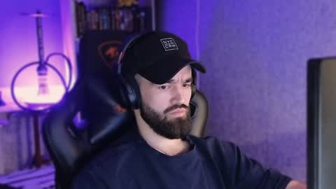 Ask me online show from January 4, 2025, 3:07 pm