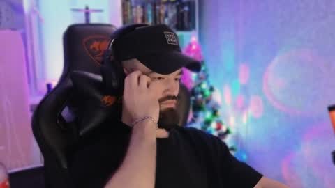 Ask me online show from January 5, 2025, 1:04 pm