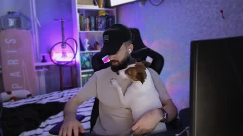 Ask me online show from January 7, 2025, 9:25 pm