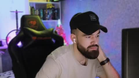 Ask me online show from January 8, 2025, 7:45 am