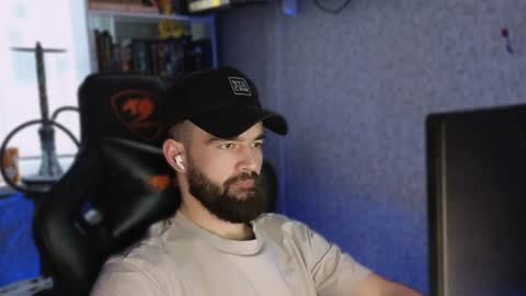 Ask me online show from January 8, 2025, 11:43 am