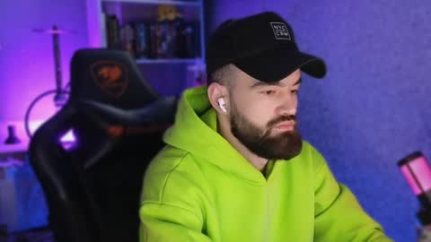 Ask me online show from January 9, 2025, 2:11 am