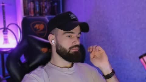 Ask me online show from January 9, 2025, 5:55 am