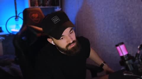 Ask me online show from January 21, 2025, 7:17 pm