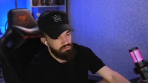 Ask me online show from January 22, 2025, 6:41 pm