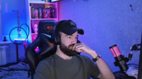 Ask me online show from January 25, 2025, 6:35 pm