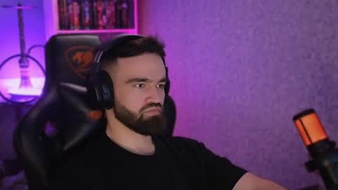 Ask me online show from January 27, 2025, 6:20 pm