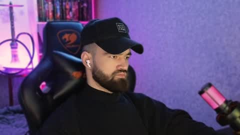 Ask me online show from February 5, 2025, 5:52 am