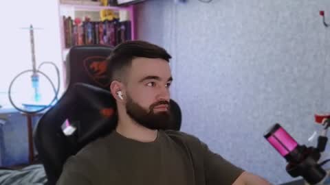 Ask me online show from February 5, 2025, 9:36 am