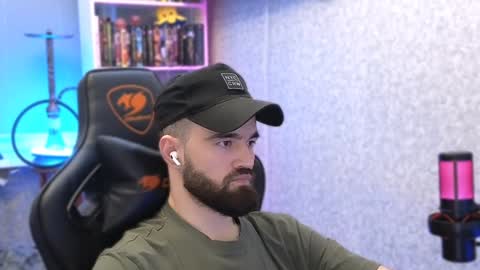 Ask me online show from February 5, 2025, 6:37 pm