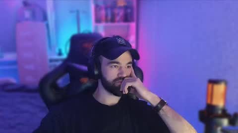 Ask me online show from February 10, 2025, 2:48 pm