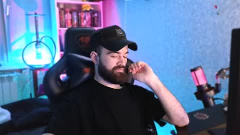 Ask me online show from February 28, 2025, 7:35 pm