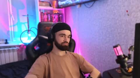 Ask me online show from March 1, 2025, 11:47 pm