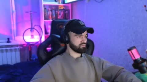 Ask me online show from March 4, 2025, 8:38 pm