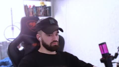 Ask me online show from March 11, 2025, 7:04 am