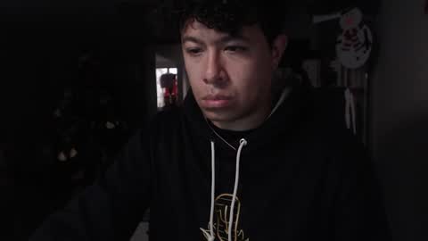 Snapshot of _mr_panda_ chatting on December 23, 2024, 10:01 pm Panda online show from December 23, 2024, 10:01 pm