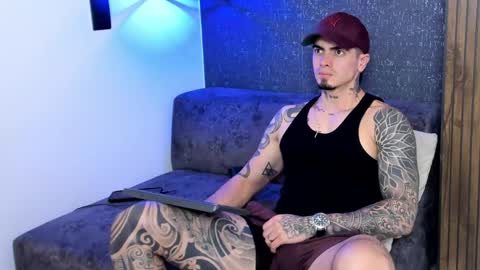 _mrcock_ online show from May 11, 2026, 9:23 pm