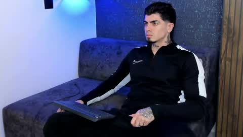 _mrcock_ online show from May 24, 2026, 3:22 am